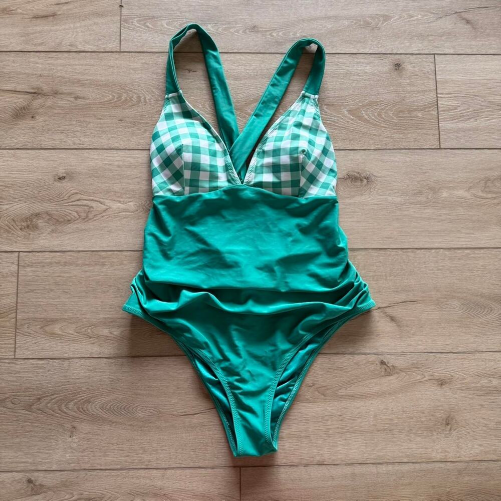 Green white gingham one